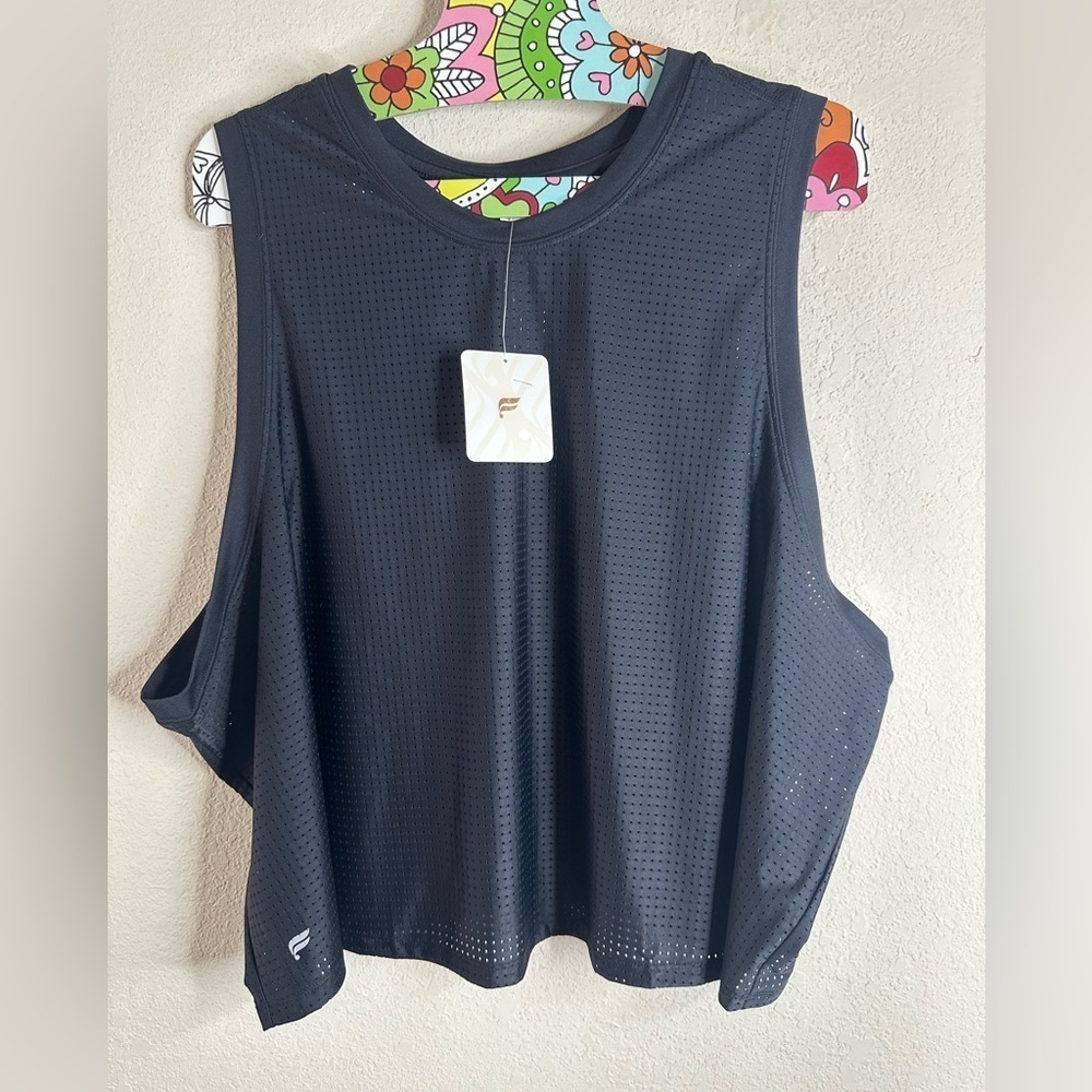 Fabletics Perforated Mesh Boxy black Tank size 2X